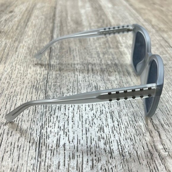 Rebecca Minkoff Cyndi Square Sunglasses nwt - Picture 4 of 5